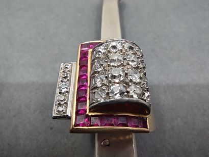 BAGUE tank en or deux tons ornée de quatre...