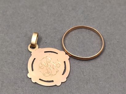 
MEDAILLE de la vierge en or jaune 750 




On...