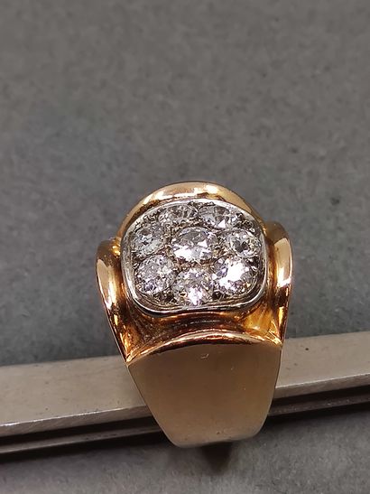 
Travail Français




BAGUE en or deux tons...