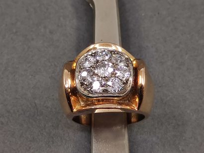 
Travail Français




BAGUE en or deux tons...