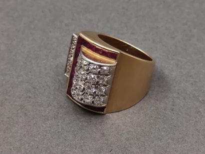 BAGUE tank en or deux tons ornée de quatre...