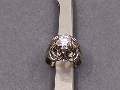 TRAVAIL Français circa 1950

BAGUE dôme en...
