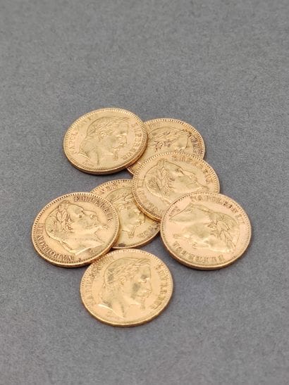 LOT de sept pièces 20 francs en or Napoléon...
