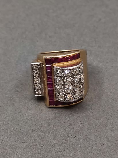 BAGUE tank en or deux tons ornée de quatre...