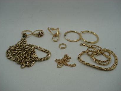 3 Boucles Or 18kt 3,54 g dépareillées 1 Paire...