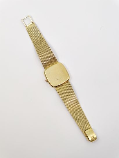 OMEGA de ville 

MONTRE en or jaune 750°,...