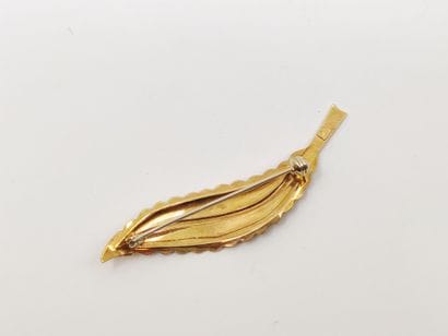 BROCHE feuille en or jaune 18 kt

Poids :...