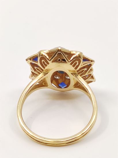 BAGUE en or 750° ornée de diamants et de...