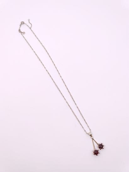 CHAINE en or gis 750 accompagné d'un pendentif...