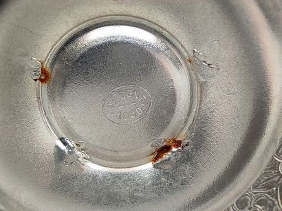 Porte bougie de table en argent à décor d'un...