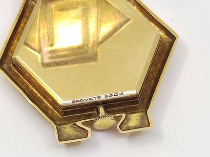 OMEGA - MONTRE CLIP ou agrafe en or jaune...