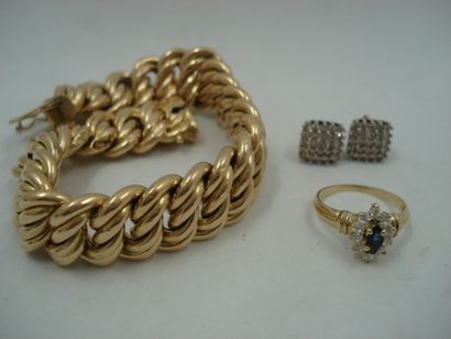1 Bague Or jaune 18kt pierre et diamants...