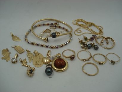 1 Chaîne Or 18kt 2,99 g 2 Bracelets Or 18kt...