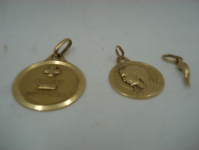 1 Pendentif Or jaune 18kt 4,06 g religieux...