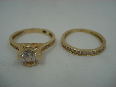 1 Bague Or jaune 18kt et pierres 3,14 g solitaire...