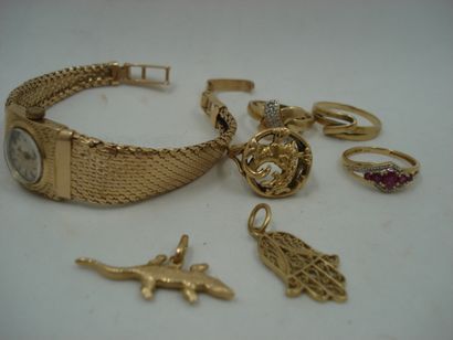 2 Bagues Or 18kt 8,31 g 2 Pendentifs Or 18kt...