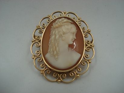 1 Broche Or 18kt et camée 11,71 g