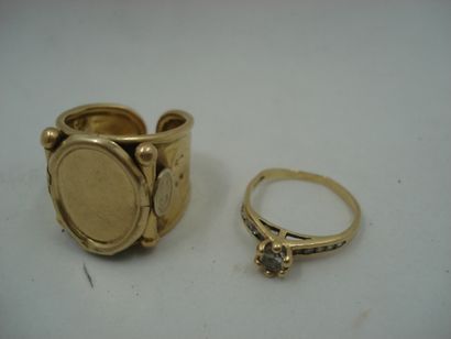 1 Bague Or 18kt et pierres 2,09 g 1 Bague...