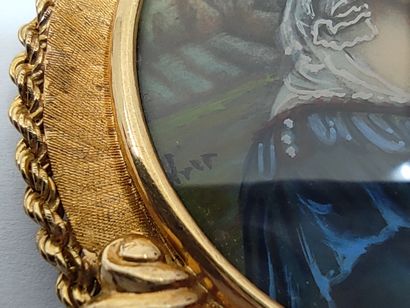 MINIATURE représentant une dame priant, cerclage...