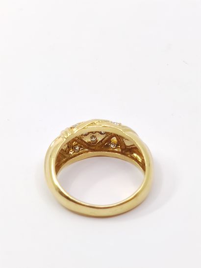 Ring in yellow gold 750 semi-crossed set...