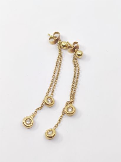 SET comprising : 

Chain in yellow gold 750°...