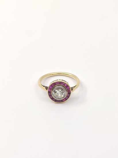 RING in yellow gold 750° set with an old...