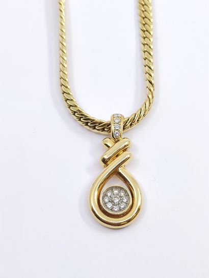 NECKLACE in yellow gold 750° with a pendant...