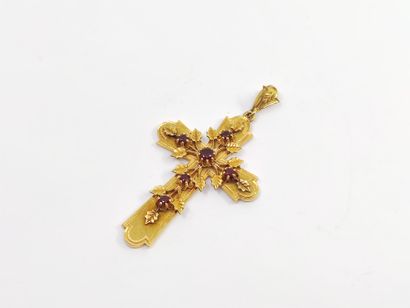 CROSS in yellow gold 750° set with garnets...