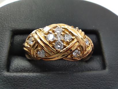 Ring in yellow gold 750 semi-crossed set...