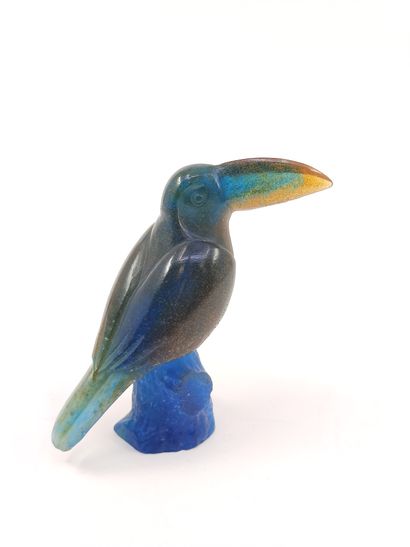 DAUM France

TOUCAN in polychrome glass paste...