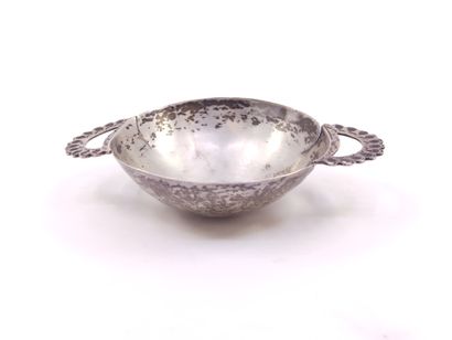 SMALL silver bowl with ears 

Accidental

Swan...
