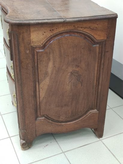 
Crossbow chest of drawers in walnut molded...