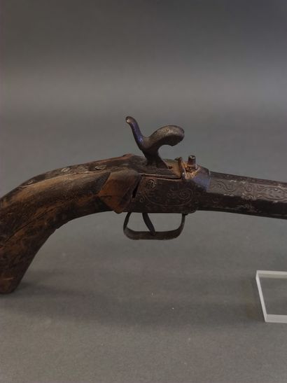 
Percussion pistol, long octagonal barrel





XIXth...