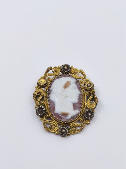 
9 carat gold and silver cameo representing...