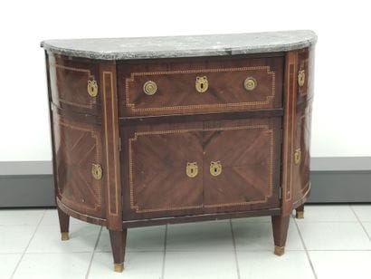 CHALAMEL REIHMS upholstery repairer

Chest...