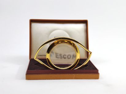 HERMES

Magnifying glass 