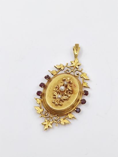 Yellow gold pendant holder 750° decorated...
