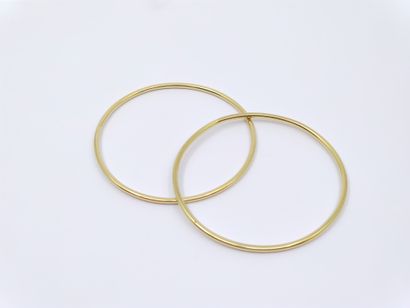 TWO bracelets in yellow gold 750

weight...