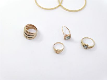 Gold lot including

An accidental ring in...