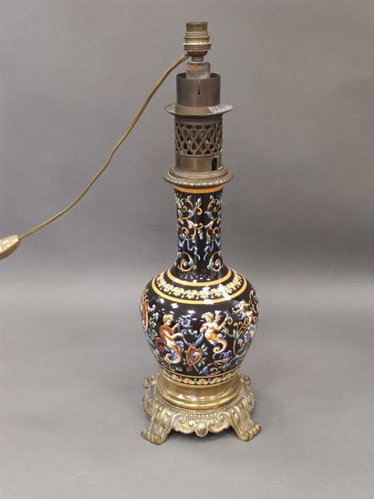 GIEN 

Pair of oil lamps in earthenware with...