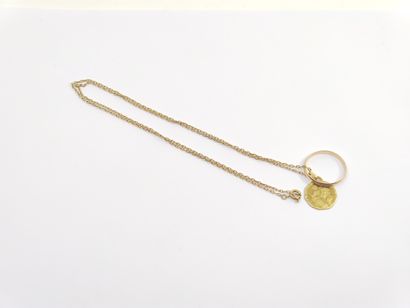 LOT of gold 750° including : 

Chain 

Wedding...