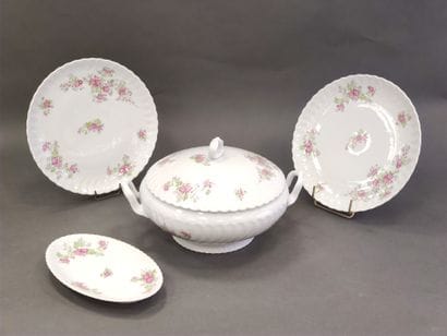 THARAUD LIMOGES

model rosacee

White porcelain...