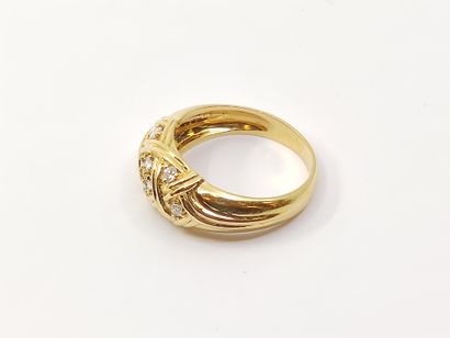 Ring in yellow gold 750 semi-crossed set...