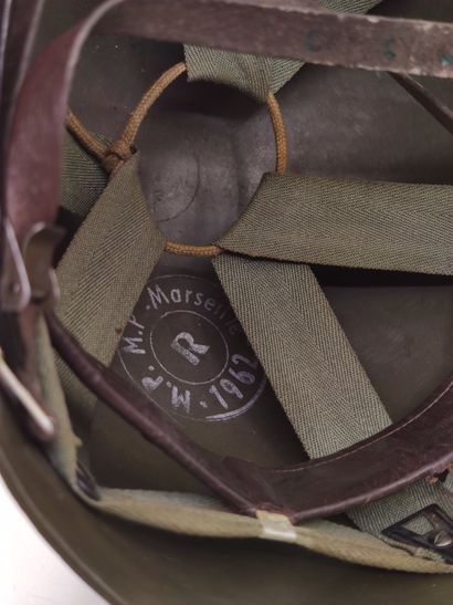 
Heavy helmet 51. 




With liner dated 1962.





Expert...
