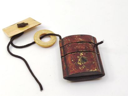 JAPAN

Inro with four compartments in red...