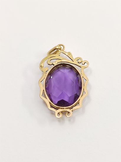 PENDENTIF en or rose 750 sertie d'une alexandrite...