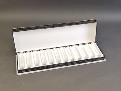 DAUM France

Set of twelve crystal knife...