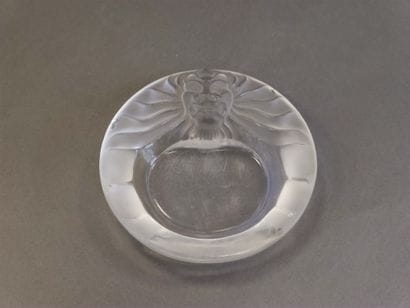 LALIQUE France

Round frosted glass pocket...