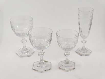Villeroy Boch modele desiré

12 champagne...
