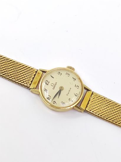 OMEGA

Ladies' wristwatch, round case, gold...